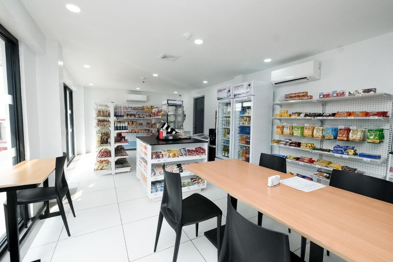 Rosey Hotel Cabanatuan City 외부 사진